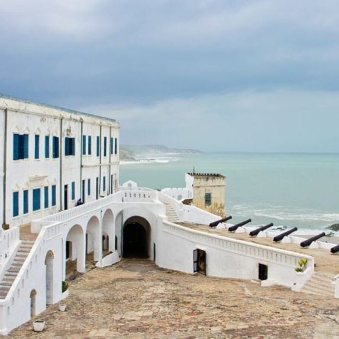 File source: http://commons.wikimedia.org/wiki/File:Cape_Coast_Castle_Courtyard_02_Sept_2012.jpg